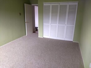 733 Lake St S, Unit 303 in Kirkland, WA - Building Photo - Building Photo