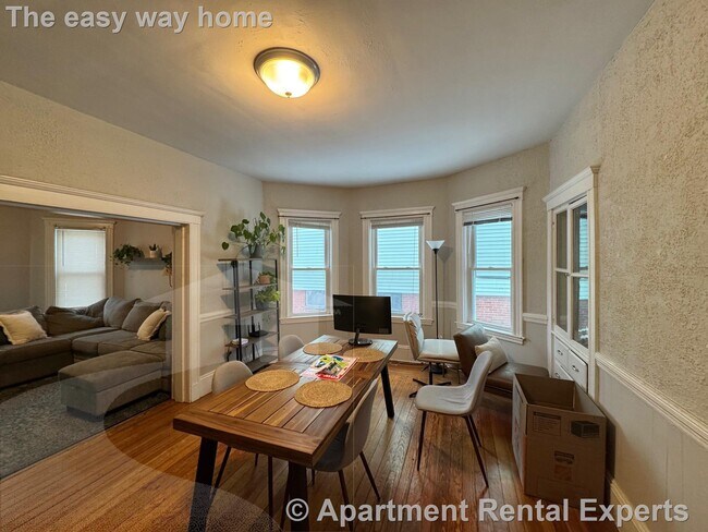 22 Spencer Ave, Unit 2 in Somerville, MA - Foto de edificio - Building Photo