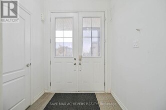 4 Hashmi Pl in Brampton, ON - Building Photo - Building Photo