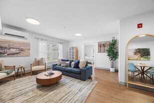 Pointe28 in Brunswick, ME - Building Photo