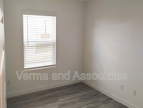 951 Reading RR Ln in Centerton, AR - Building Photo - Building Photo