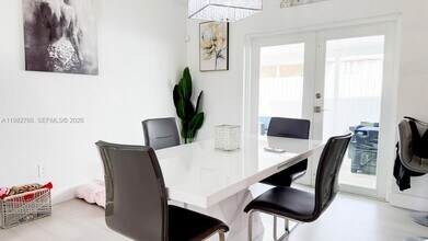 17228 NW 72nd Ct in Hialeah, FL - Building Photo - Building Photo