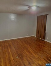 136 Cadmus Ave in Elmwood Park, NJ - Foto de edificio - Building Photo