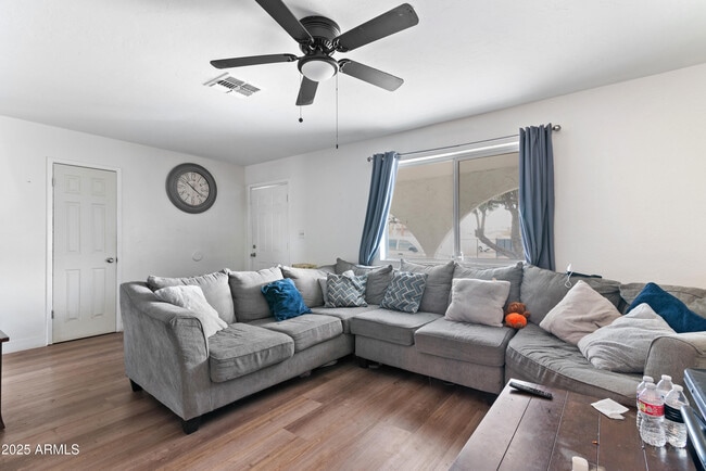 property at 5546 W Encanto Blvd