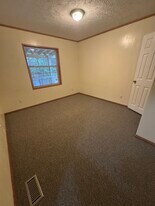625 Gunters Hill Rd, Unit B in Moravian Falls, NC - Building Photo