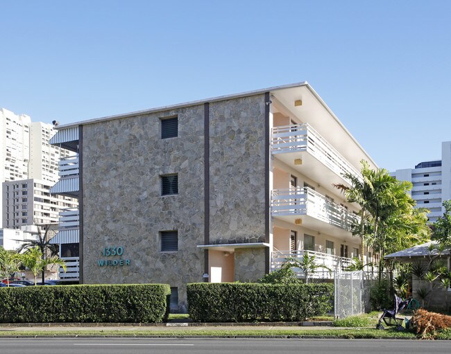 1330 Wilder Ave in Honolulu, HI - Foto de edificio - Building Photo