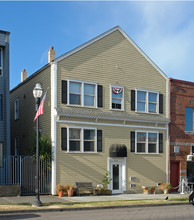 Viking Apartments in Tacoma, WA - Building Photo - Building Photo