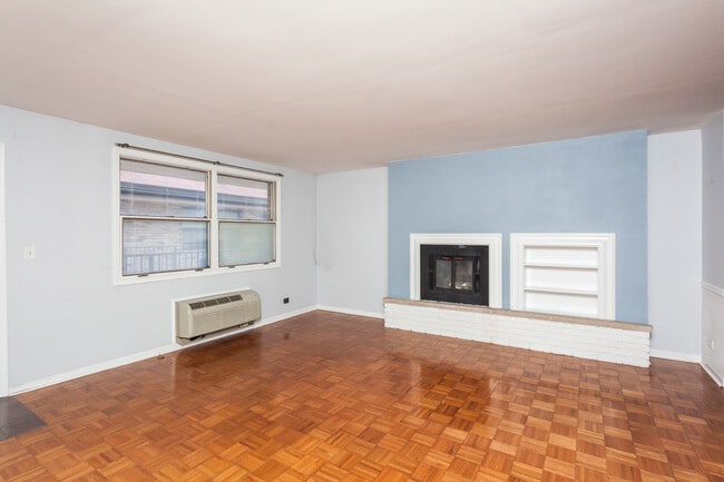 163 W Division St in Chicago, IL - Building Photo - Building Photo