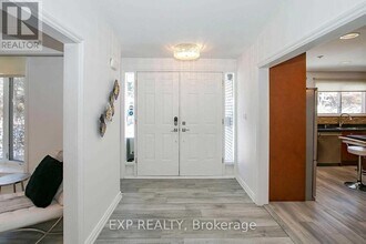 234 Pinetree Way in Mississauga, ON - Building Photo - Building Photo