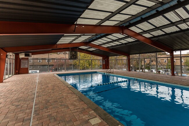 The Vue Lexington in Lexington, KY - Building Photo - Interior Photo