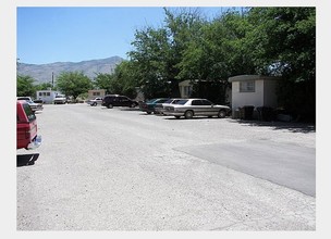 Two Harts Mobile Home Park in Alamogordo, NM - Building Photo - Building Photo