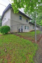 1675 Bouldercliff Ct SE in Atlanta, GA - Building Photo - Building Photo