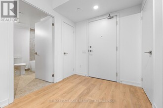 82-3382 Dalhousie St in Toronto, ON - Building Photo - Building Photo