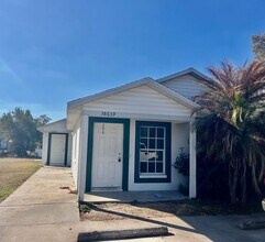 38639 Rose Ln in Zephyrhills, FL - Foto de edificio - Building Photo