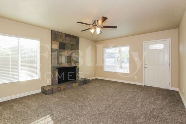 2705 E Dahlia Dr in Phoenix, AZ - Building Photo - Building Photo