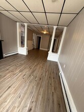 164 Main St, Unit #1R in Cohoes, NY - Building Photo - Building Photo