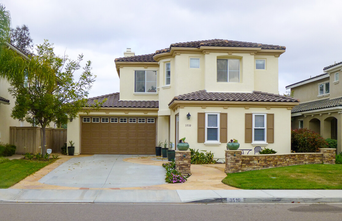 3510 Knollwood Dr in Carlsbad, CA - Foto de edificio