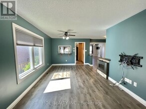 241 Emms Dr in Barrie, ON - Building Photo - Building Photo