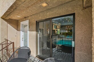 2727 S Sierra Madre in Palm Springs, CA - Building Photo - Building Photo