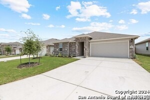 property at 812 Bahia Pl