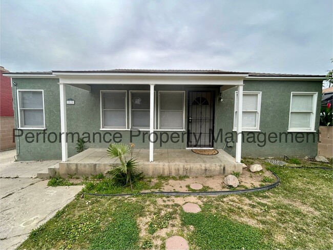 2520 Loma Linda Dr in Bakersfield, CA - Building Photo - Building Photo