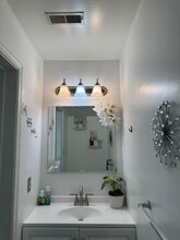 213 Whitewater Dr in Newport News, VA - Building Photo - Building Photo