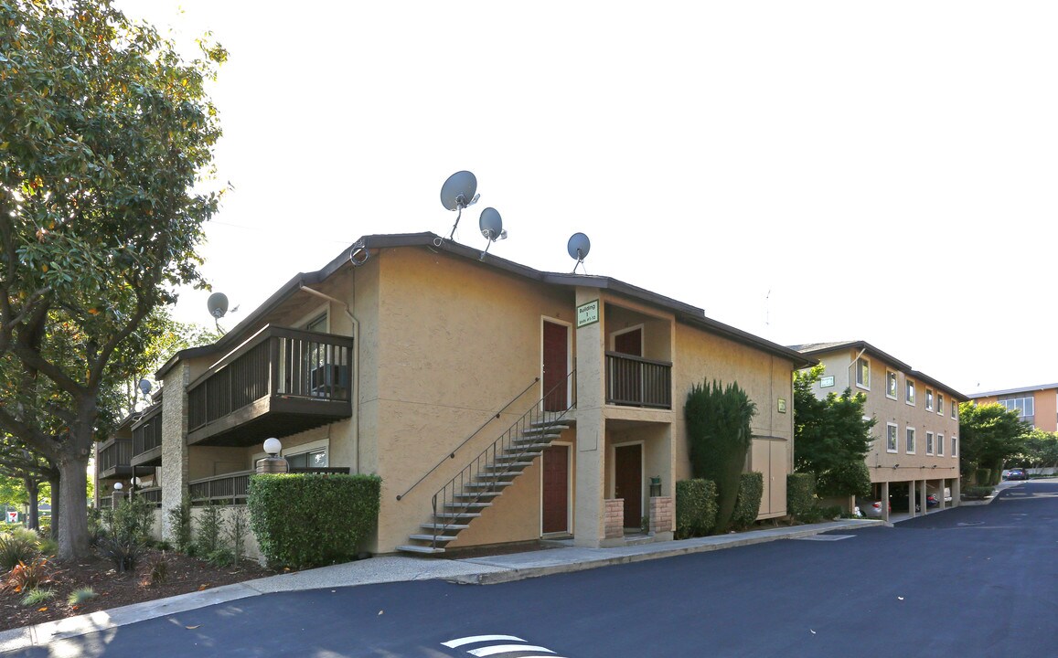 Santana Park Apartments in Santa Clara, CA - Building Photo