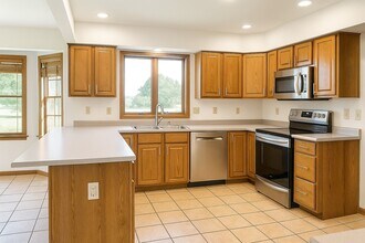 3612 Stillwell Beckett Rd in Hamilton, OH - Building Photo - Building Photo
