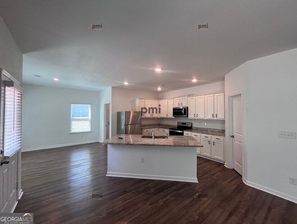 3334 Bridgewood Dr in Macon, GA - Building Photo