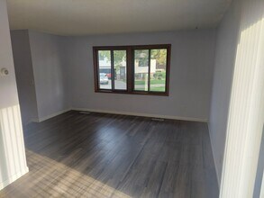 7840 83rd Ct N in Brooklyn Park, MN - Building Photo - Building Photo