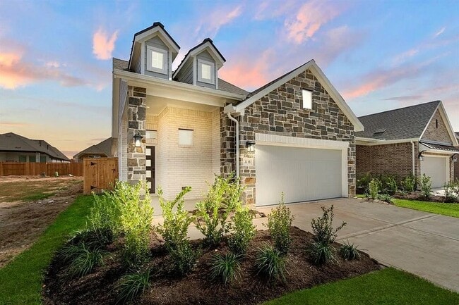 property at 2235 Garden Arbor Ln