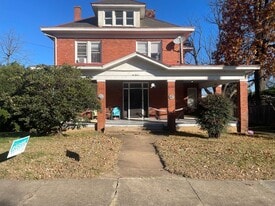 615 Day Ave SW in Roanoke, VA - Building Photo