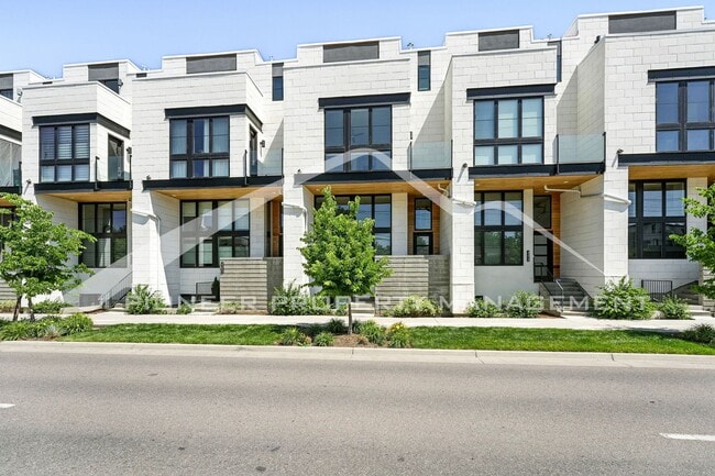 property at 4263 E 8th Ave
