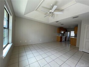 9 Dora Jeanne Dr in Mission, TX - Building Photo - Building Photo