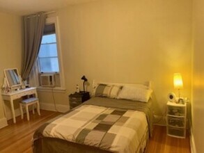 1056 Beacon St, Unit 9 in Brookline, MA - Building Photo - Building Photo