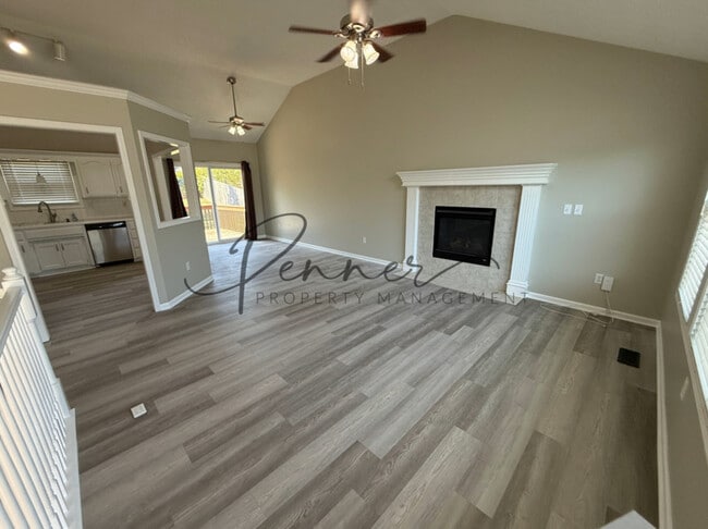 308 NE Topaz Dr in Lee's Summit, MO - Building Photo - Building Photo