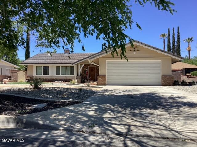 44839 Kingtree Ave in Lancaster, CA - Building Photo