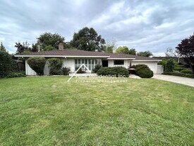 3107 Clairidge Way in Sacramento, CA - Building Photo