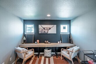 2701 NW Amble Side St in Albany, OR - Building Photo - Building Photo