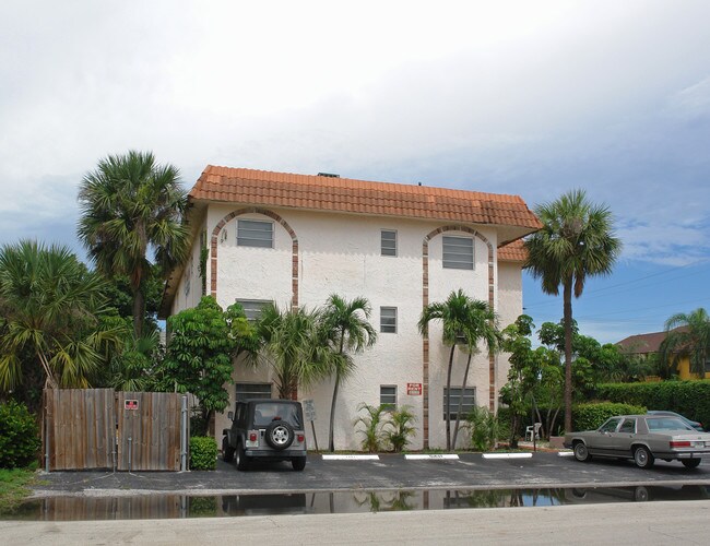 Chateau View in Fort Lauderdale, FL - Building Photo - Building Photo