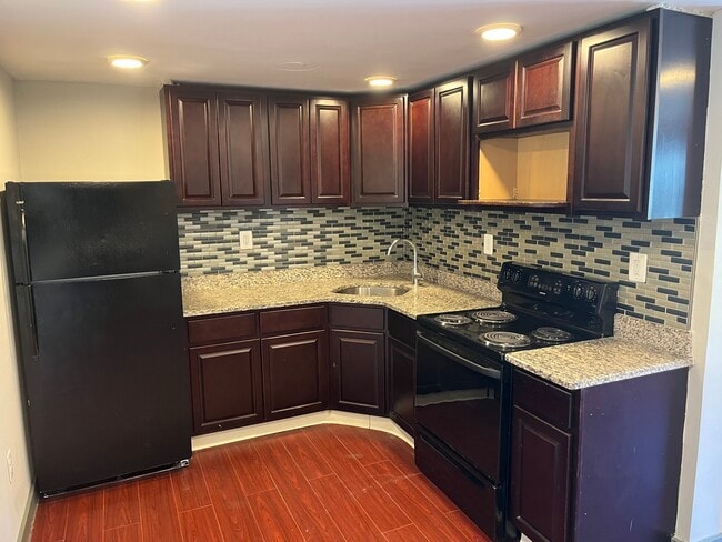 32 Cook Ave in Meriden, CT - Building Photo - Building Photo