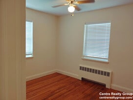 9 Charlesbank Rd, Unit 4 in Newton, MA - Building Photo