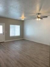 3033 N 175 E in Cedar City, UT - Foto de edificio - Building Photo