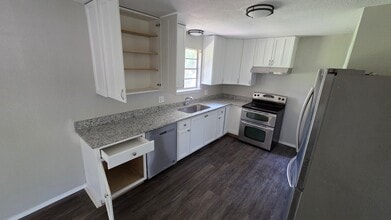 2015 Brenda Ave in Denison, TX - Building Photo - Building Photo