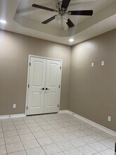 501 E 2nd St, Unit 5 in La Joya, TX - Foto de edificio - Building Photo