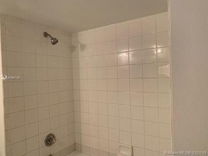 9645 NW 1st Ct-Unit -1B0 in Pembroke Pines, FL - Building Photo - Building Photo