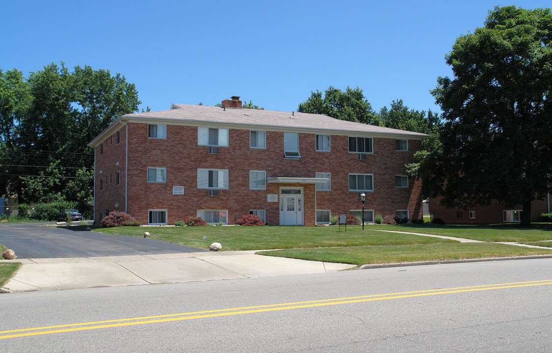 Prince's Edgemont Apartment Blg 2 in Lansing, MI - Foto de edificio