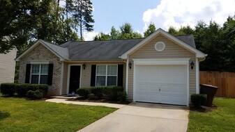 210 Kinnley Ct in Greensboro, NC - Building Photo