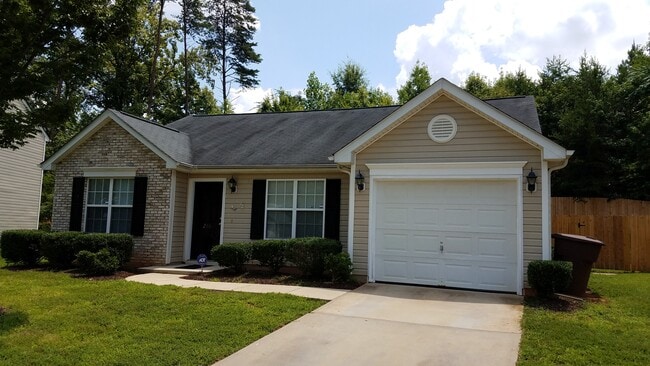 property at 210 Kinnley Ct