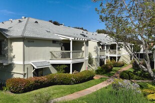 The Lakes Carmel Delmar in San Diego, CA - Building Photo